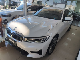 宝马3系 2022款 320i 运动套装