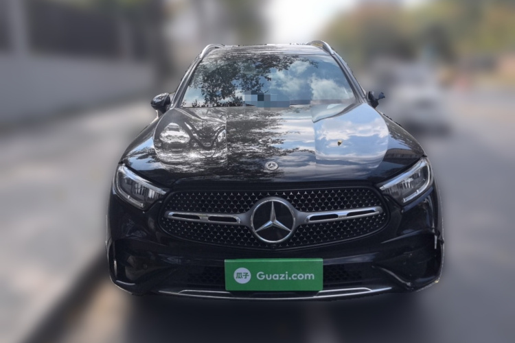 奔驰GLC 2025款 改款 GLC 260 L 4MATIC 豪华型车身外观2