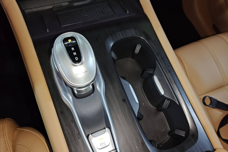 岚图汽车 岚图梦想家 2024款 PHEV 超长续航尊贵版局部细节18