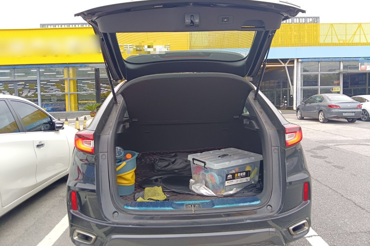 本田UR-V 2017款 370TURBO 两驱尊贵版 国V局部细节23