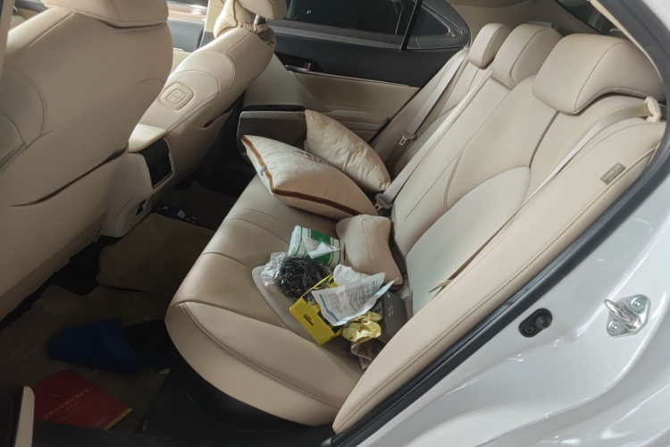 丰田 凯美瑞 2021款 双擎 2.5HGVP 领先版中控内饰21