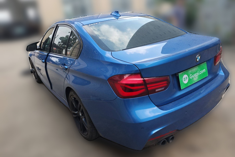 宝马3系 2019款 320i M运动曜夜版车身外观6003