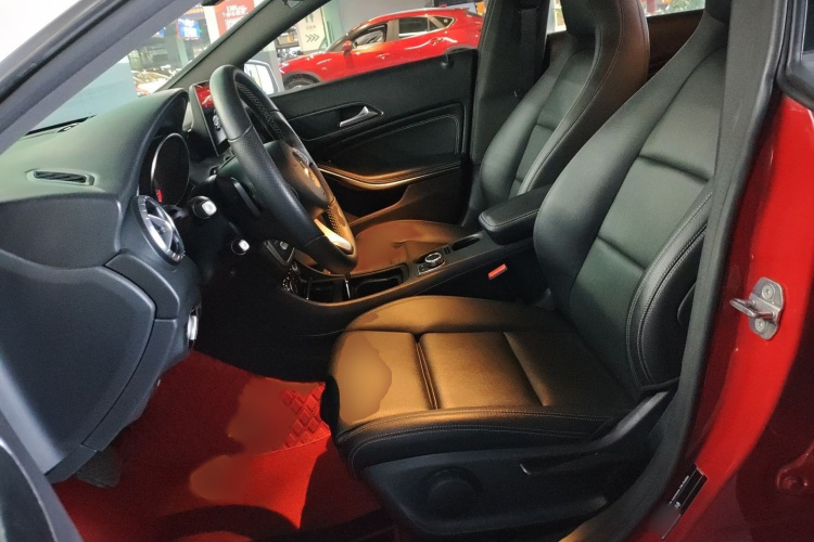 奔驰CLA 2018款 CLA 200 动感型局部细节19