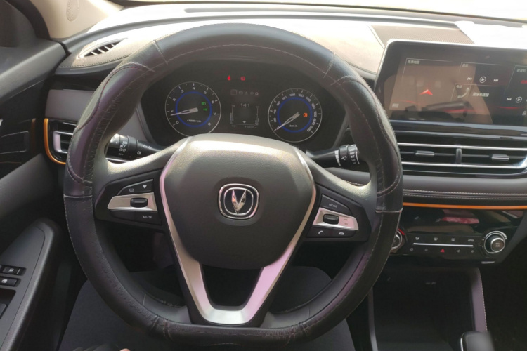 长安 逸动DT 2019款 1.6L 手动舒享型 国VI中控内饰12