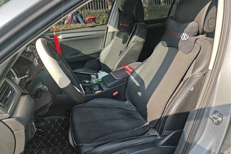 斯柯达 速派 2018款 TSI280 DSG舒适版 国V中控内饰19