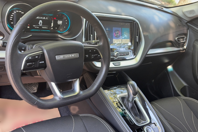 捷途X70M 2020款 改款 1.5T DCT相伴型 5座中控内饰7003