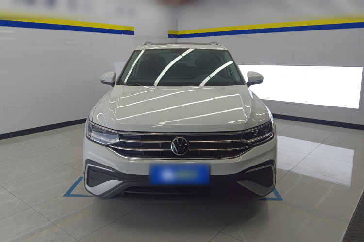 大众 途观L 2023款 300TSI 自动两驱智享版车身外观2