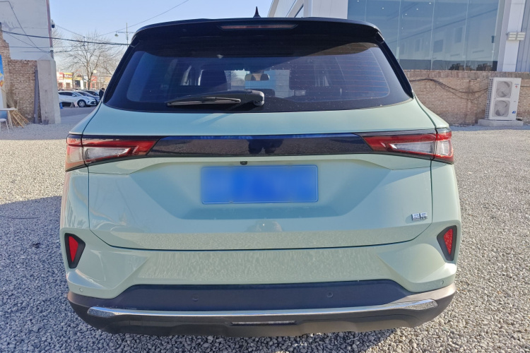 五菱汽车 五菱星辰 2021款 1.5T CVT星辉版车身外观6