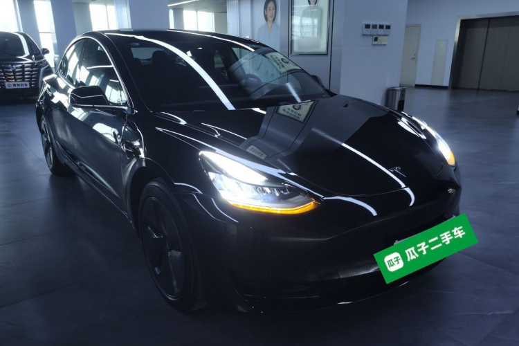 特斯拉 Model 3 2020款 改款 标准续航后驱升级版车身外观3