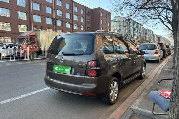 大众 途安 2013款 1.4T DSG舒适版5座车身外观6005