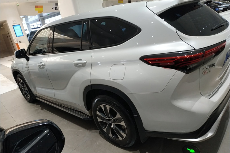 丰田 皇冠陆放 2021款 2.5L HEV四驱精英版车身外观6003