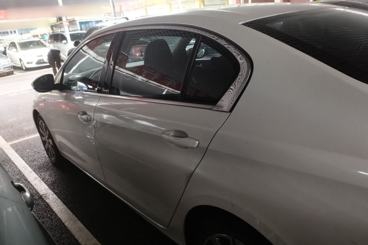 标致408 2018款 改款 350THP 自动豪华版车身外观6003