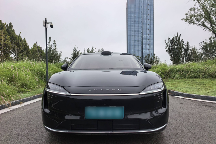 鸿蒙智行 智界R7 2024款 纯电 667km Pro车身外观6006