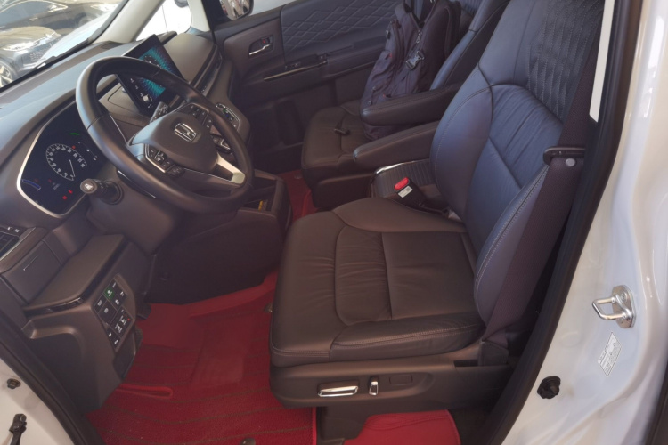 本田 艾力绅 2024款 2.0L e:HEV 豪华版中控内饰19