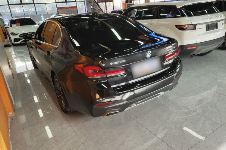 宝马5系 2021款 525Li M运动套装车身外观4
