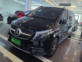 奔驰V级 2021款 V 260 L 长轴距豪华版
