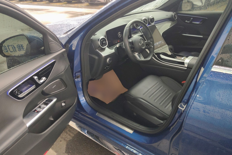 奔驰C级 2022款 改款 C 200 L 运动版中控内饰7003