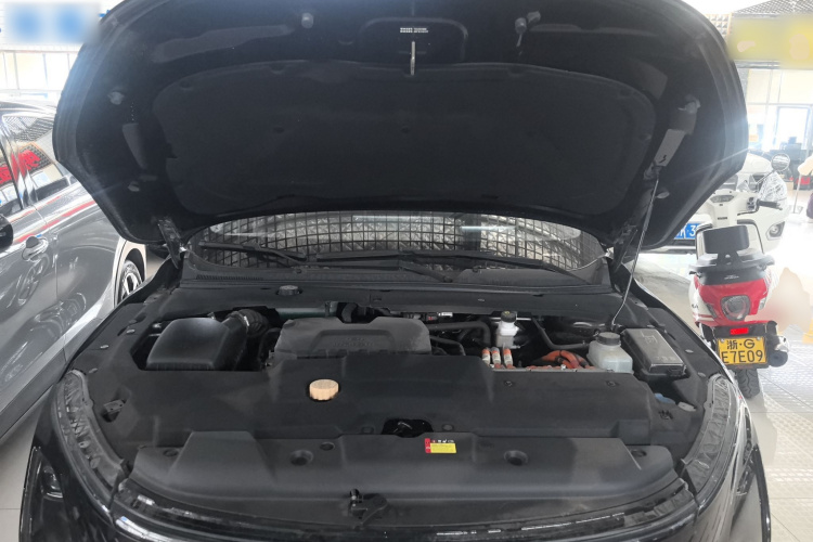 五菱汽车 五菱星光 2023款 150 进阶版机舱底盘24