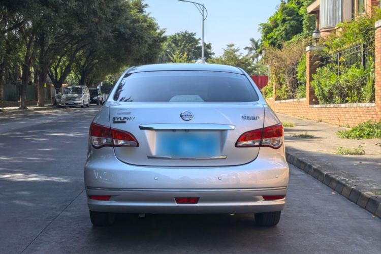 日产 轩逸 2016款 经典 1.6XE 自动领先版车身外观6006