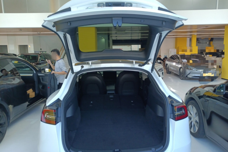 特斯拉 Model Y 2022款 后轮驱动版局部细节23