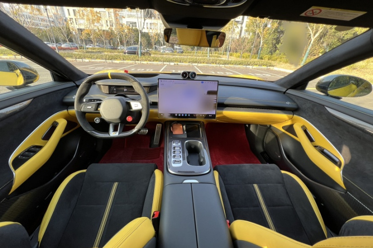 小米汽车 小米SU7 Ultra 2025款 Ultra中控内饰7001