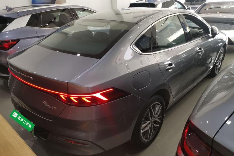 比亚迪 秦PLUS 2023款 冠军版 DM-i 120KM卓越型车身外观6005