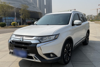 三菱 欧蓝德 2019款 2.0L 两驱畅享版 5座 国VI