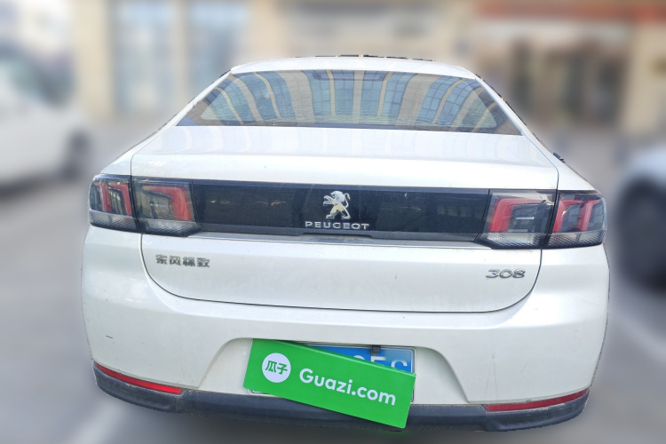 标致308 2016款 1.6L 手动时尚版车身外观6