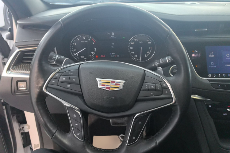 凯迪拉克XT5 2022款 2.0T 四驱豪华型（蜂鸟版）中控内饰13