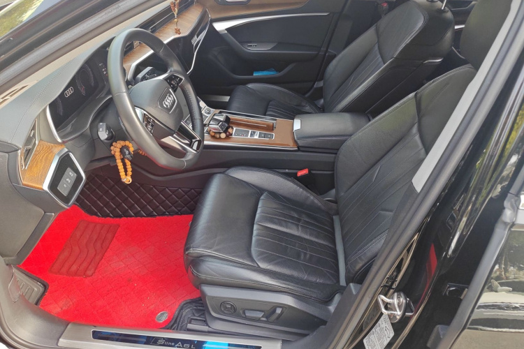 奥迪A6L 2019款 45 TFSI quattro 臻选致雅型中控内饰19