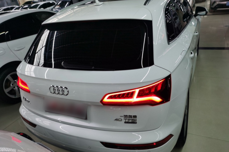奥迪Q5L 2020款 改款 40 TFSI 荣享进取型车身外观6