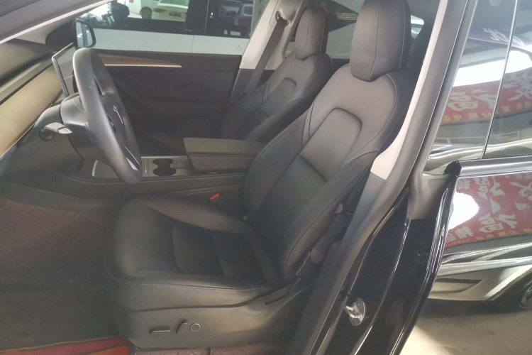 特斯拉 Model Y 2022款 后轮驱动版局部细节19