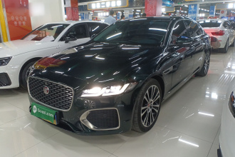 捷豹XFL 2024款 2.0T P250 两驱尊享豪华版