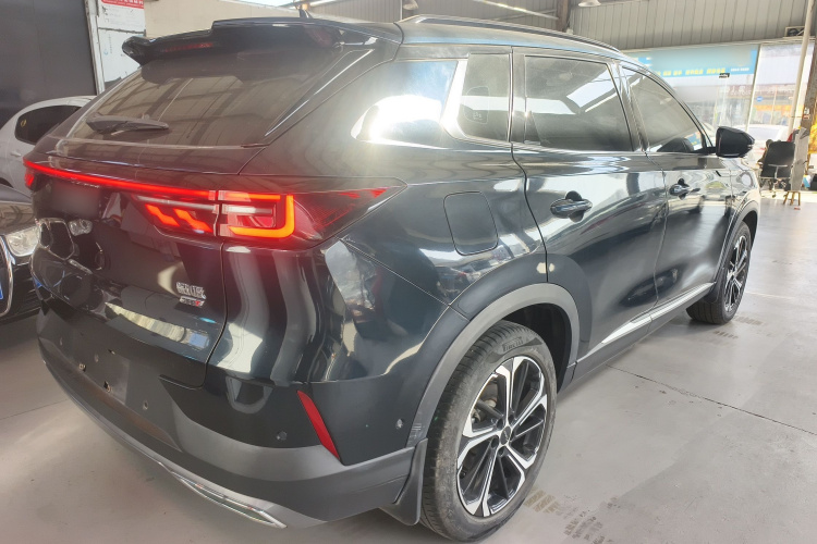 东风风神 皓极 2022款 马赫动力 1.5T 敢爱版车身外观7