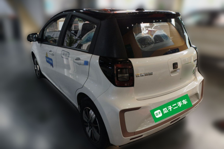 江淮钇为 钇为花仙子 2024款 挚爱版 301km Air车身外观5