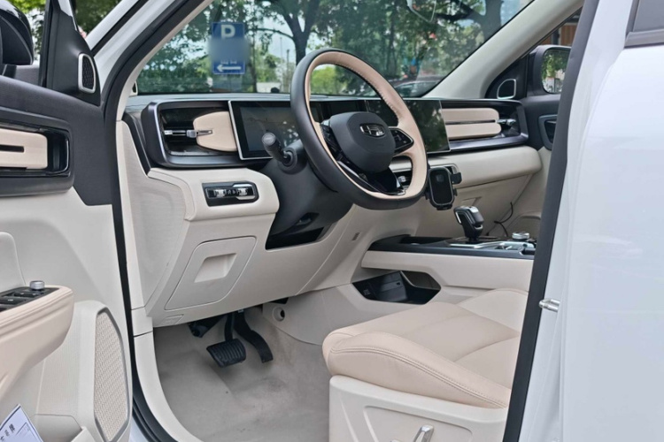 吉利汽车 吉利icon 2023款 1.5TD 巧克力醇臻版局部细节19