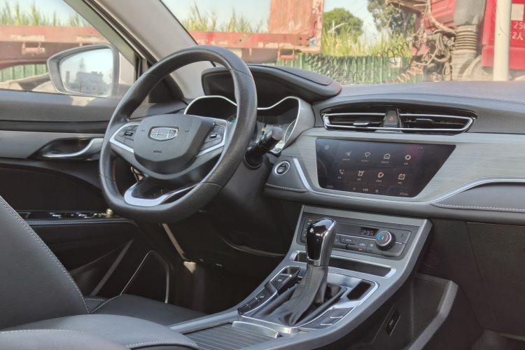 吉利汽车 帝豪 2021款 UP 1.5L CVT豪华型中控内饰7003