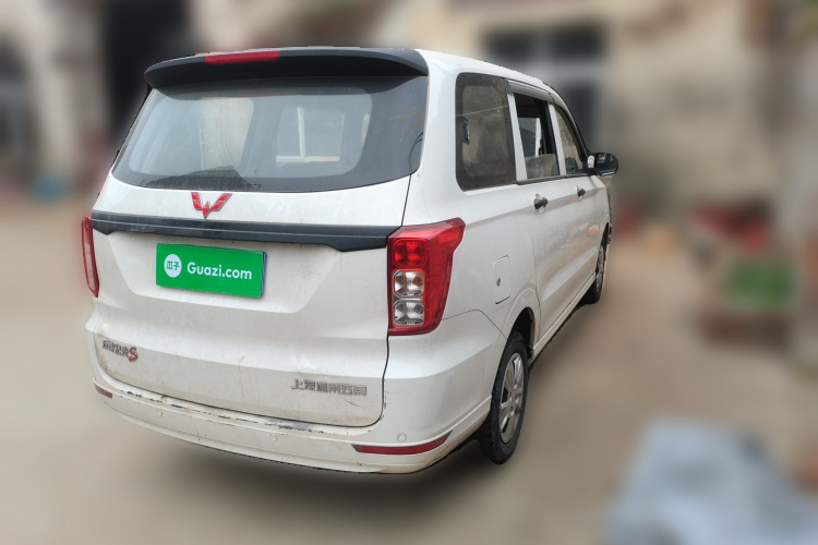 五菱汽车 五菱宏光 2019款 1.5L S基本型国VI LAR车身外观6005