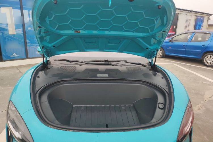 小米汽车 小米SU7 2024款 四驱超长续航高阶智驾Max版机舱底盘24