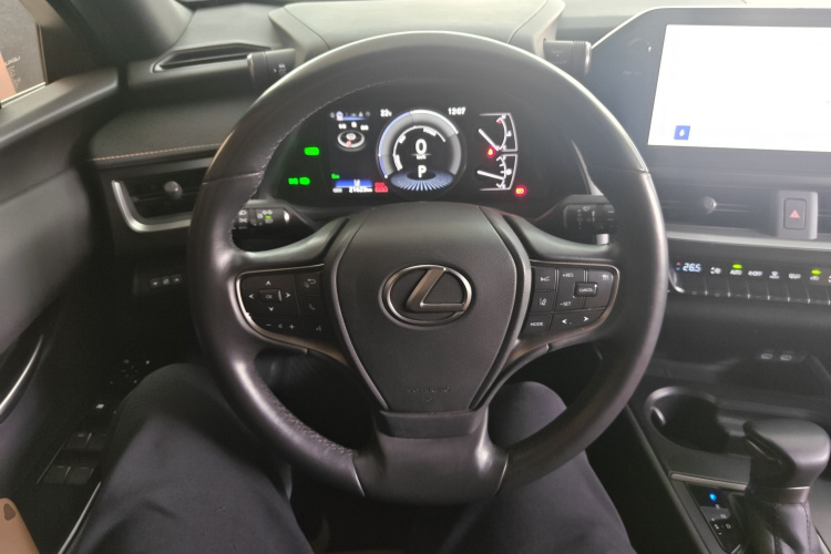 雷克萨斯UX 2022款 260h 探·趣版局部细节13