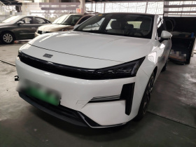 吉利银河 银河L6 2023款 125km 星舰