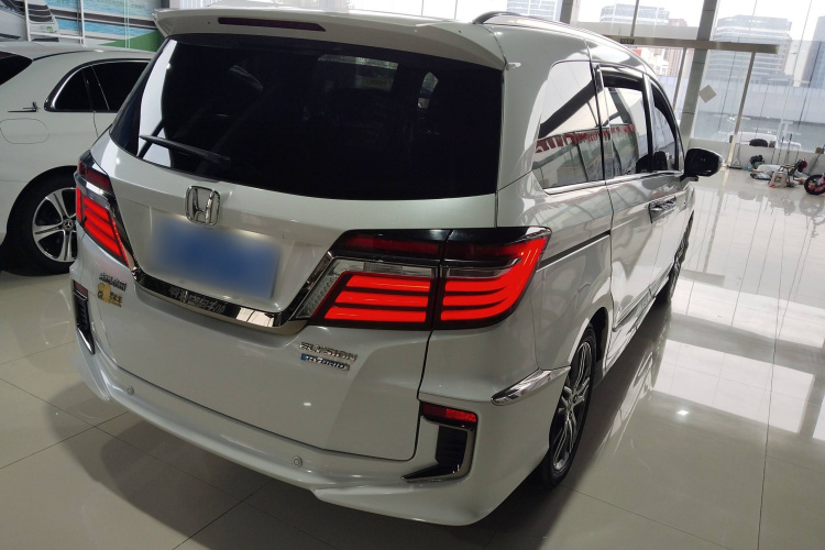 本田 艾力绅 2019款 2.0L 混动豪华版车身外观6005