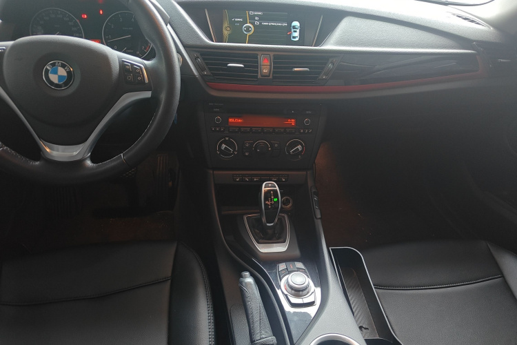 宝马X1 2015款 sDrive18i 时尚晋级版局部细节16