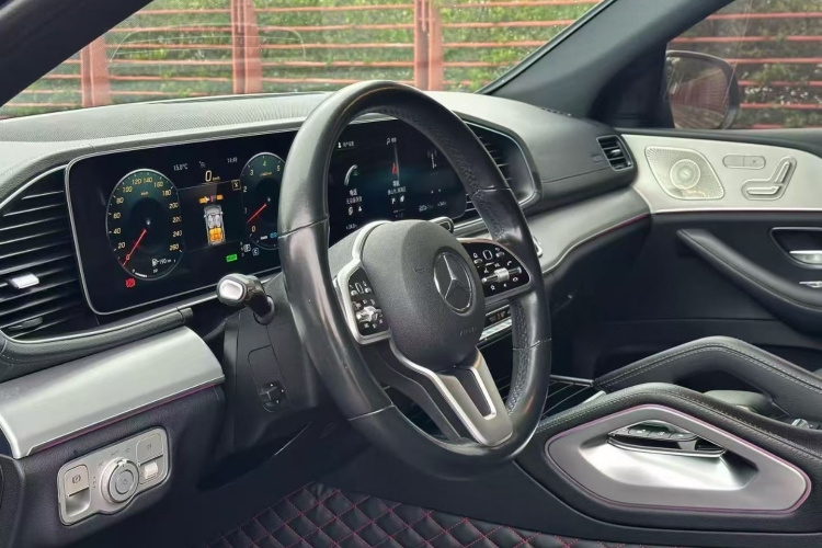 奔驰GLE轿跑 2020款 GLE 450 4MATIC 轿跑SUV 时尚型中控内饰7004