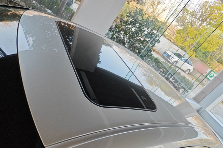 雷克萨斯ES 2021款 300h 卓越版局部细节57