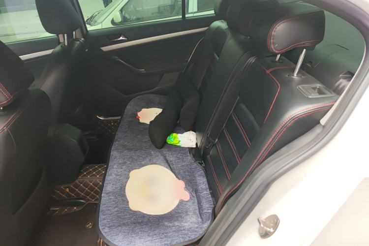 大众 朗逸 2017款 1.6L 手动风尚版中控内饰21