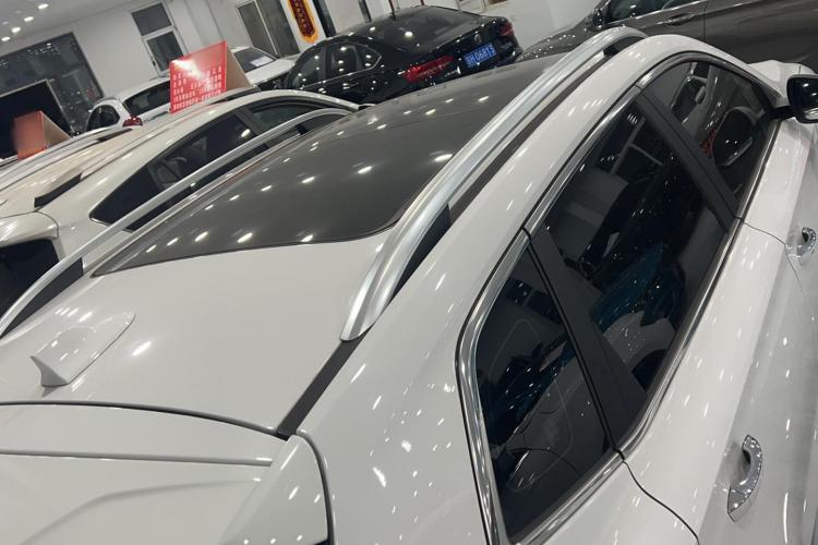 荣威RX5 2020款 20T 自动4G互联超越版车身外观6007