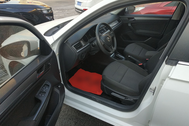 大众 宝来 2018款 1.5L 自动时尚型中控内饰20