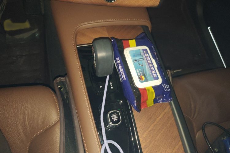 沃尔沃XC90 2023款 B6 智逸豪华版 7座局部细节18