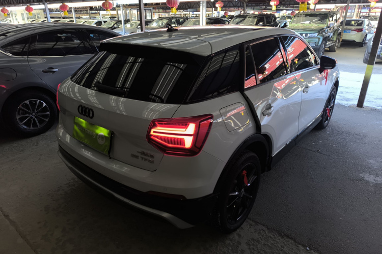 奥迪Q2L 2020款 35 TFSI 进取动感型车身外观7